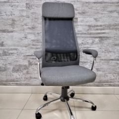 Кресло Barneo K-115 для персонала (серая ткань, черная сетка) в Кунгуре - kungur.mebel24.online | фото