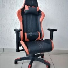Кресло геймерское Barneo K-52 (черная экокожа оранжевые вставки) в Кунгуре - kungur.mebel24.online | фото