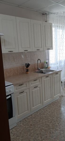 Кухня модульная Луксор серый-кремовый в Кунгуре - kungur.mebel24.online | фото 2