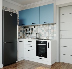 Кухонный гарнитур угловой Капри 1000*1800 (Стол. 38мм) в Кунгуре - kungur.mebel24.online | фото